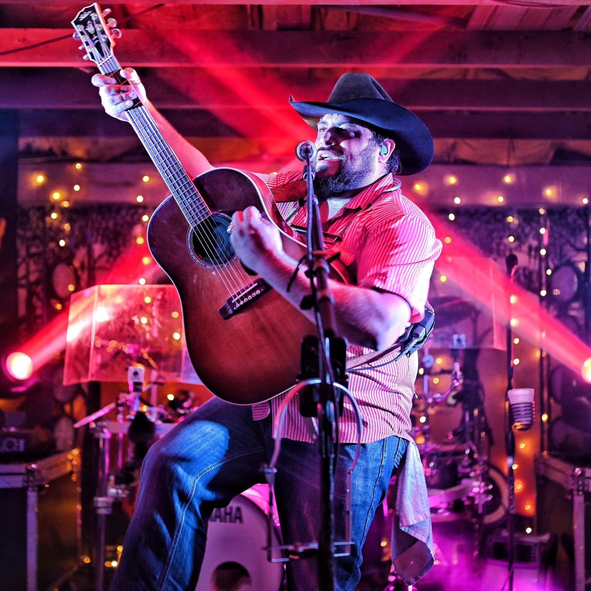 Chuck Briseno @ Ernie Biggs