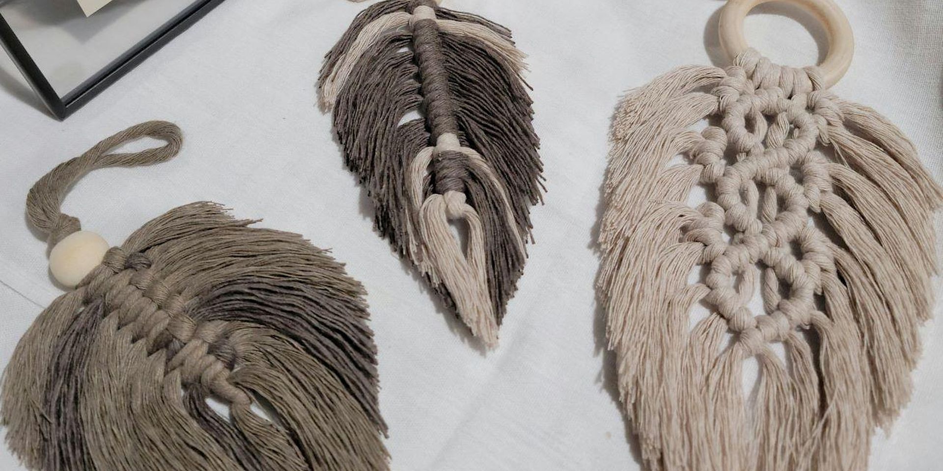Knotty Feathers