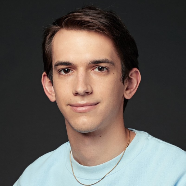 Andrew Dismukes at the Blue Room