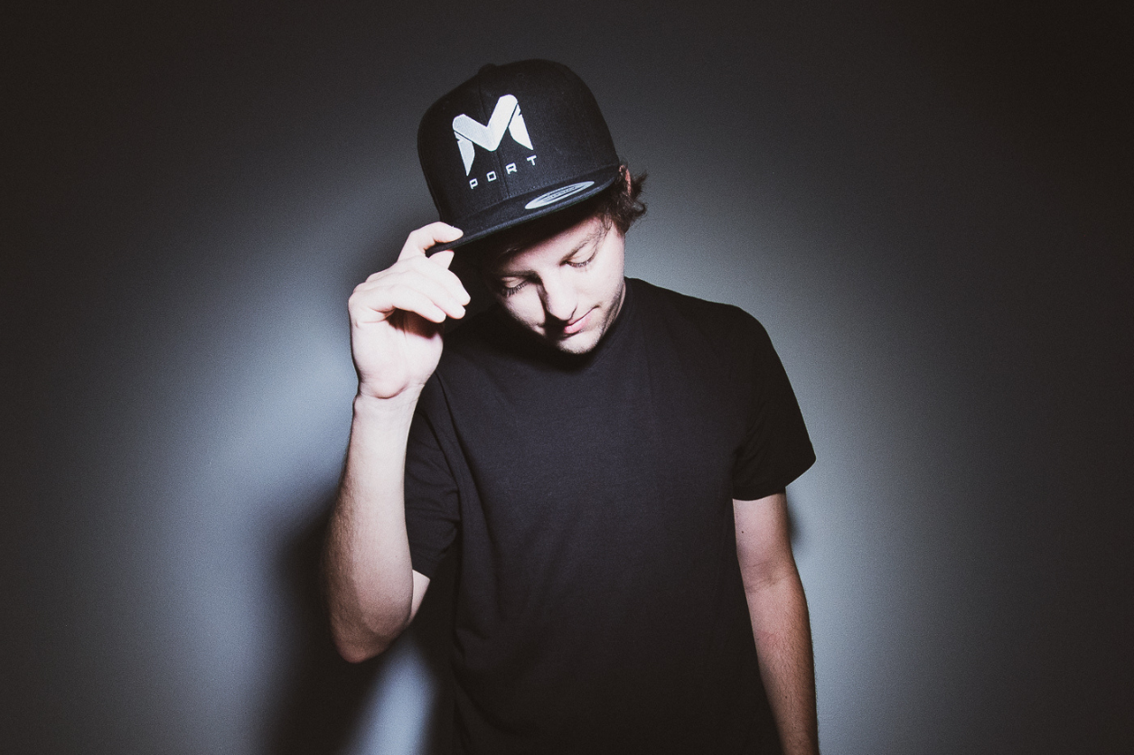 Mport at The Regency Live