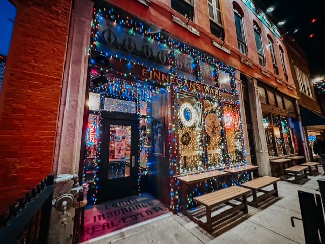 Finnsmas: A Christmas Vacation Holiday Pop-Up Bar